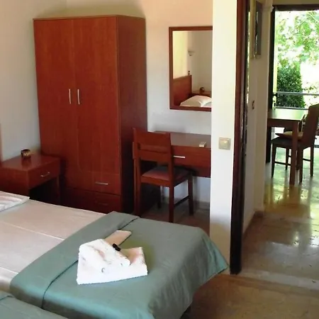 Aparthotel Seahorse Healing Effect 3*