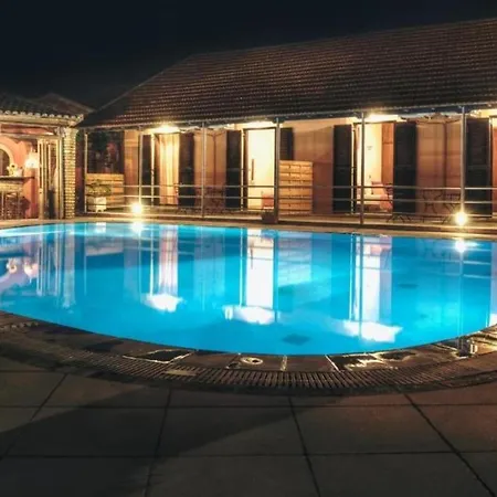 アパートホテル Seahorse Healing Effect シダリオン